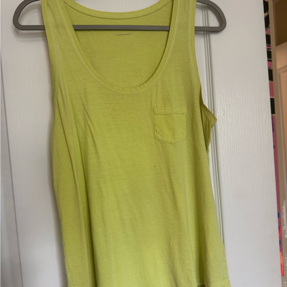 Express Scoop Neck Tank with Chest Pocket yellow size L